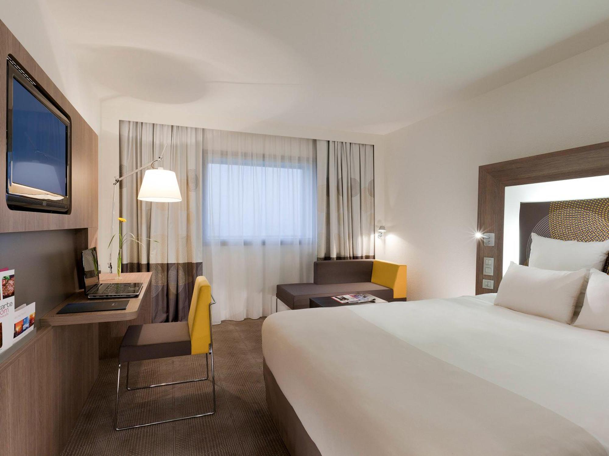 Novotel Paris La Defense Esplanade Courbevoie Exteriör bild